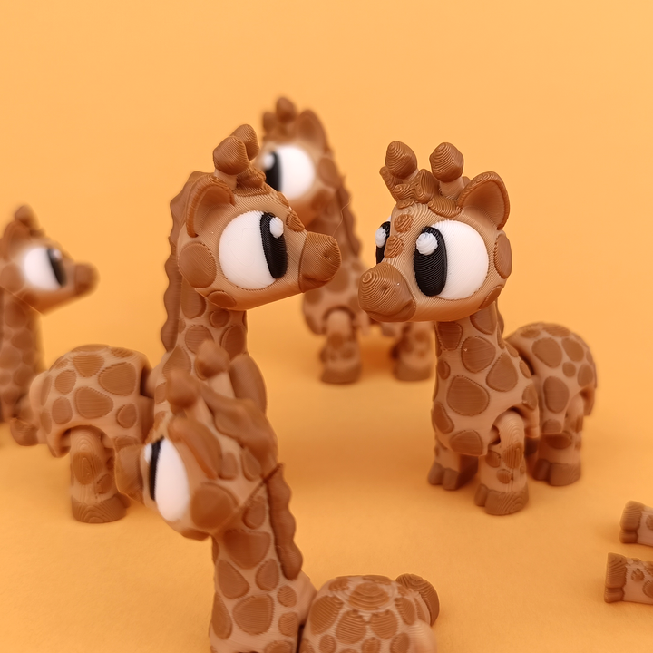 Flexi Giraffe Close Up Big Eyes Articulated Figure – Wigglix