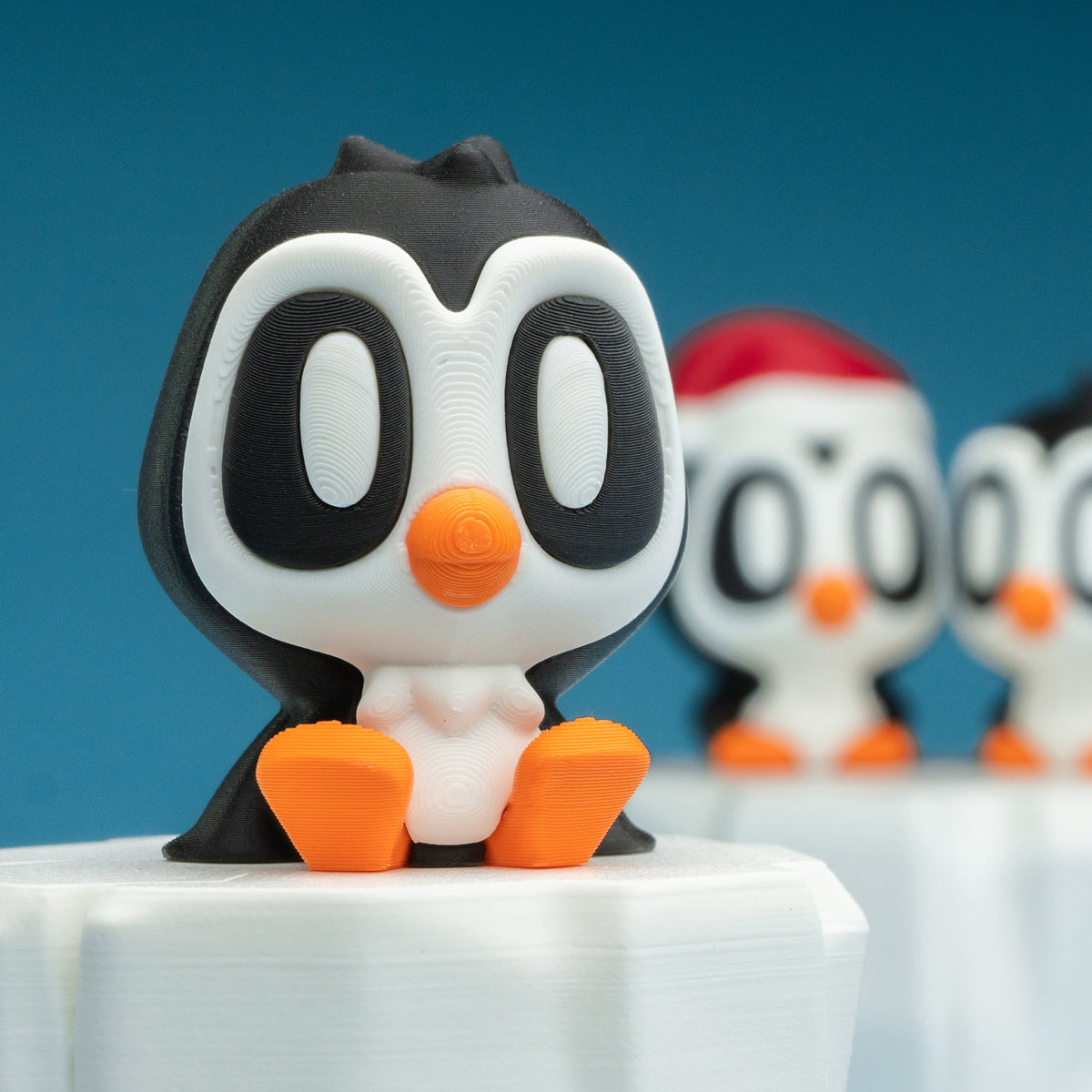 Blob Penguins – Icy Cute Collectible Set (Pack of 6 + Ice Storage Pod)