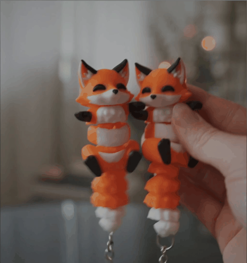Ember the Flexi Fox – Magnetic Hand-Holding Buddy