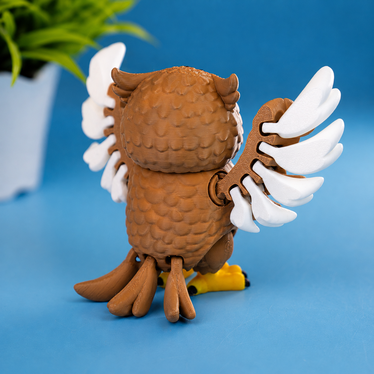 Flexi Ollie the Owl – Articulated Great Horned Owl Collectible | Wigglix