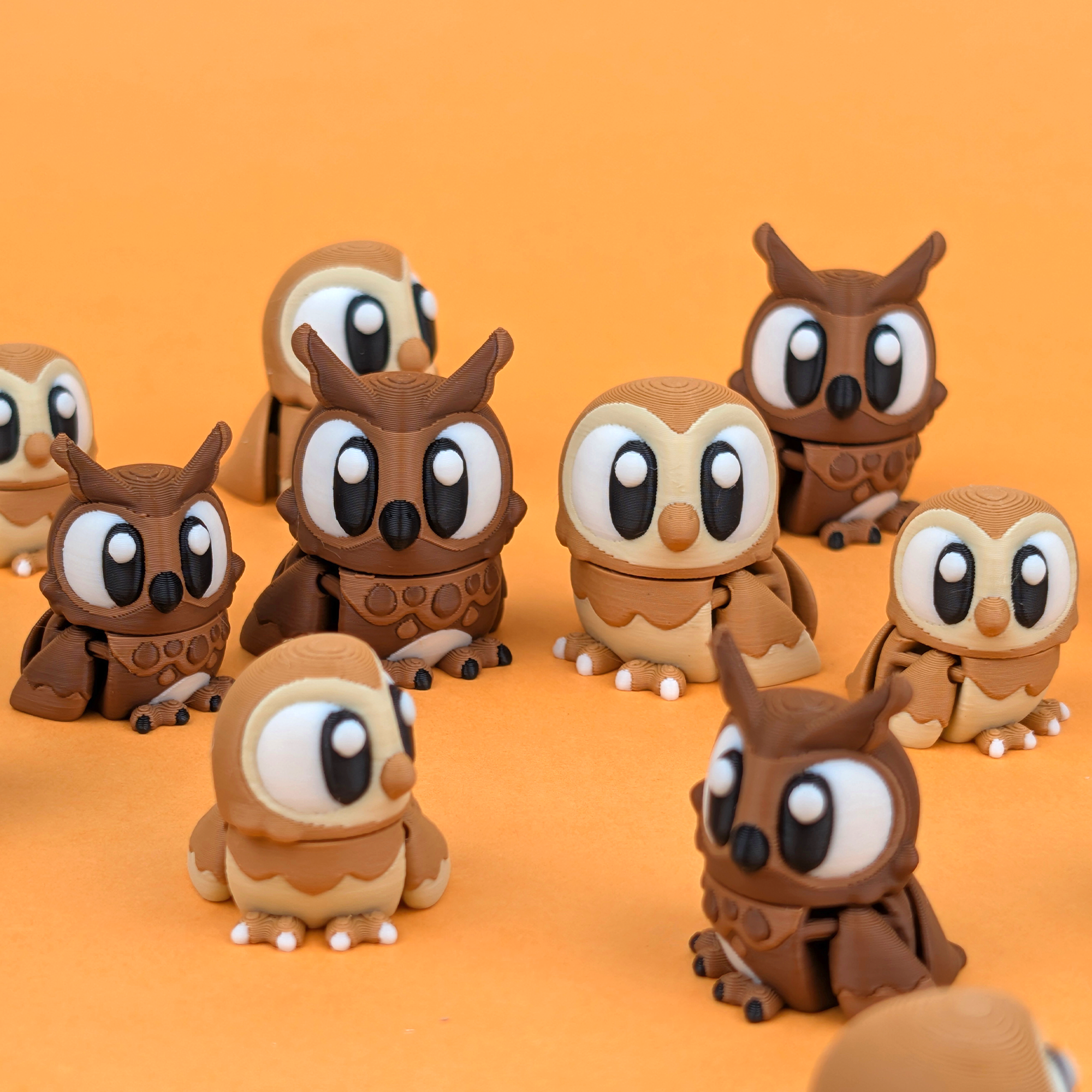 Flexi Barn & Forest Owl – Articulated Collectible | Wigglix