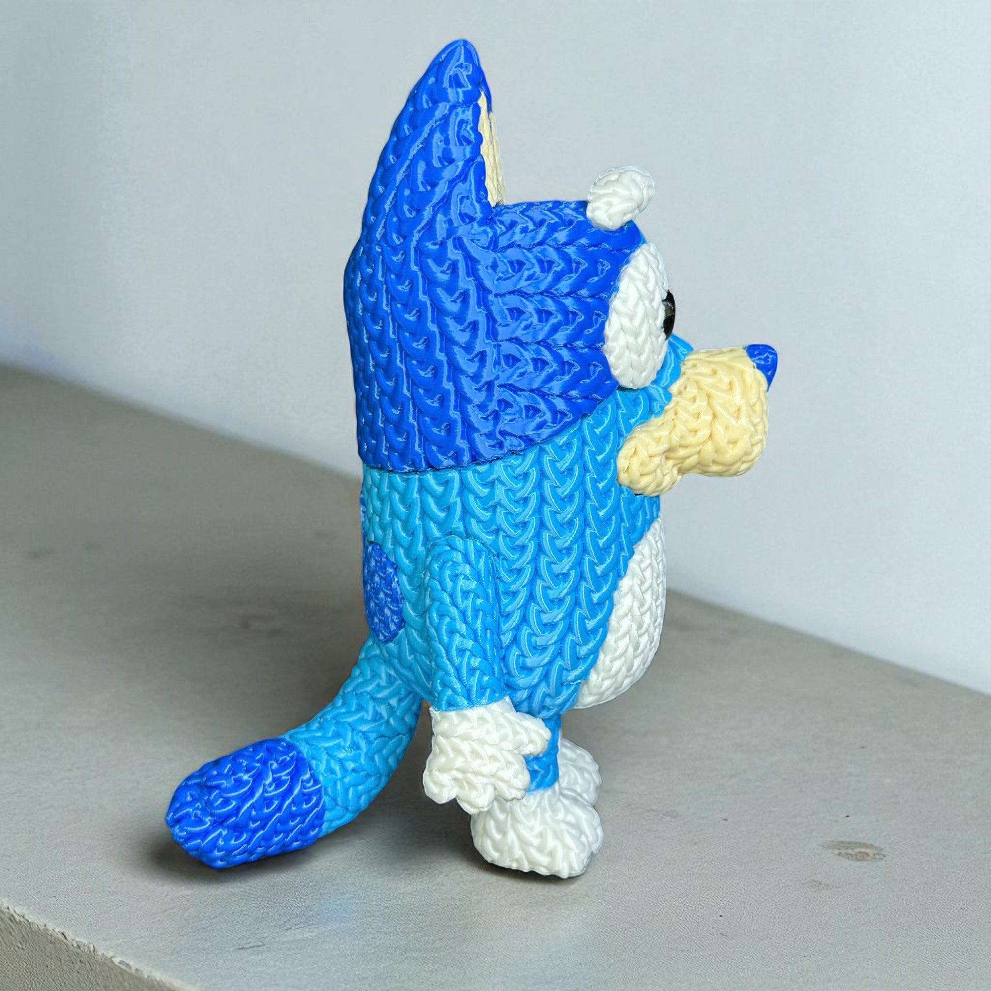 Bluey – Crochet-Style Collectible (Knitted Look, Fully Assembled)