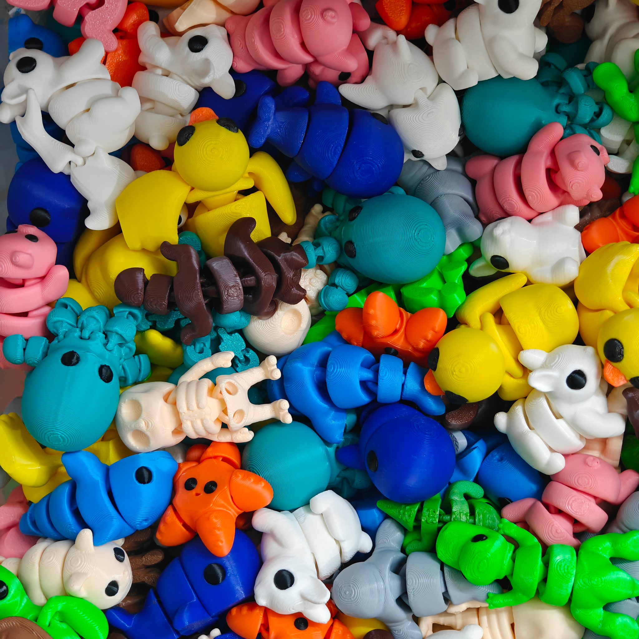 Wigglix Mini Animals – Random Surprise Bundles 10 to 25 Pack Options