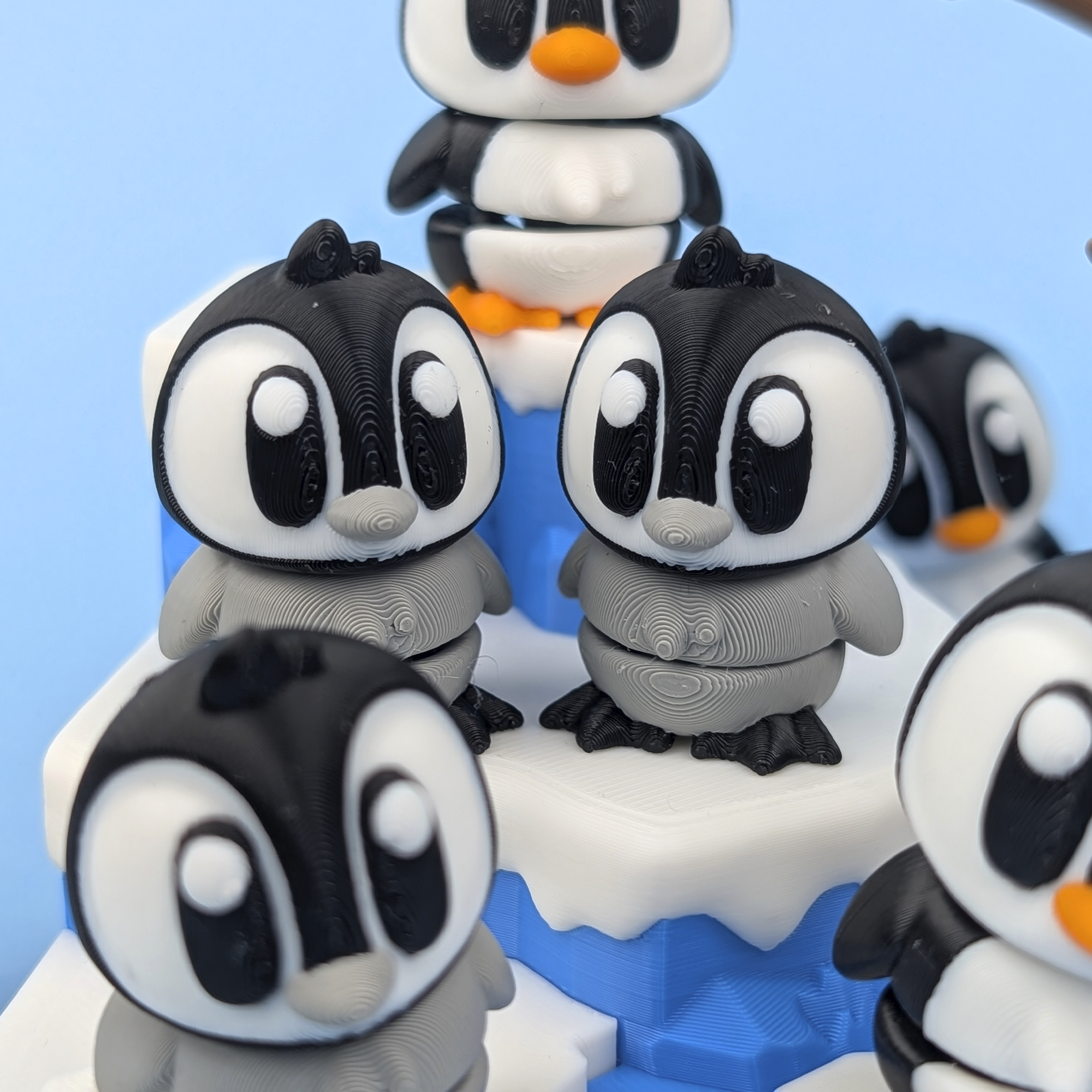 Flexi Penguins – Cute Articulated Arctic Friends – view 3 | Wigglix